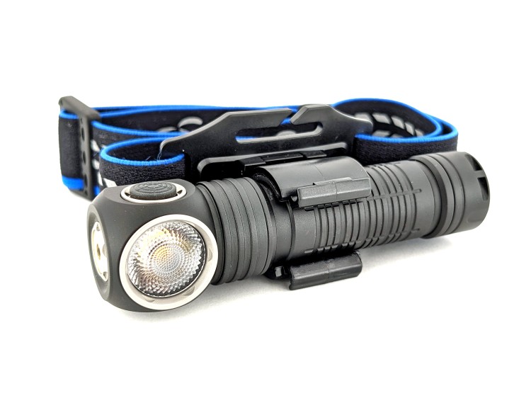 Skilhunt H300 Review – The Best Headlamp I’ve Used