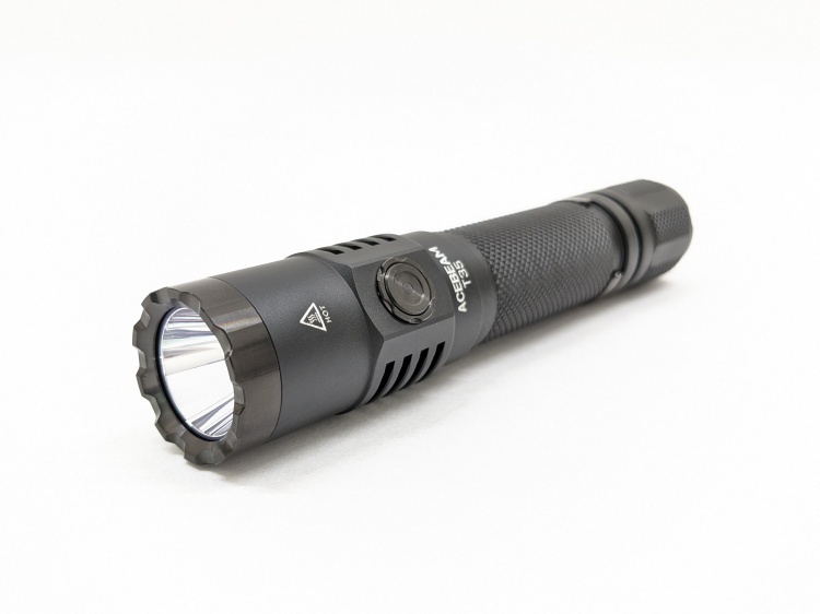 Acebeam T35 Review – Simple Tactical Light